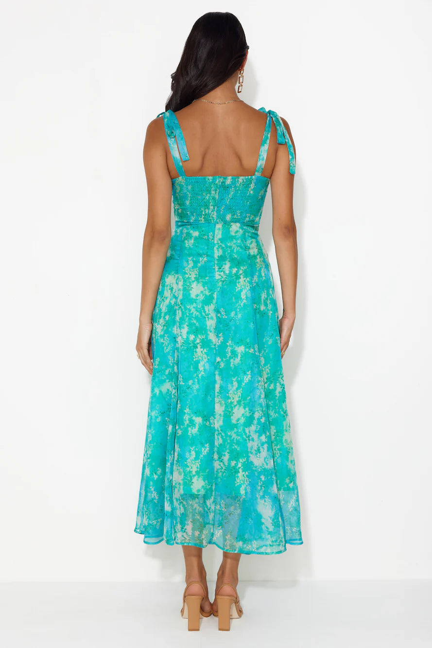 Dressing Up Midi Dress Green