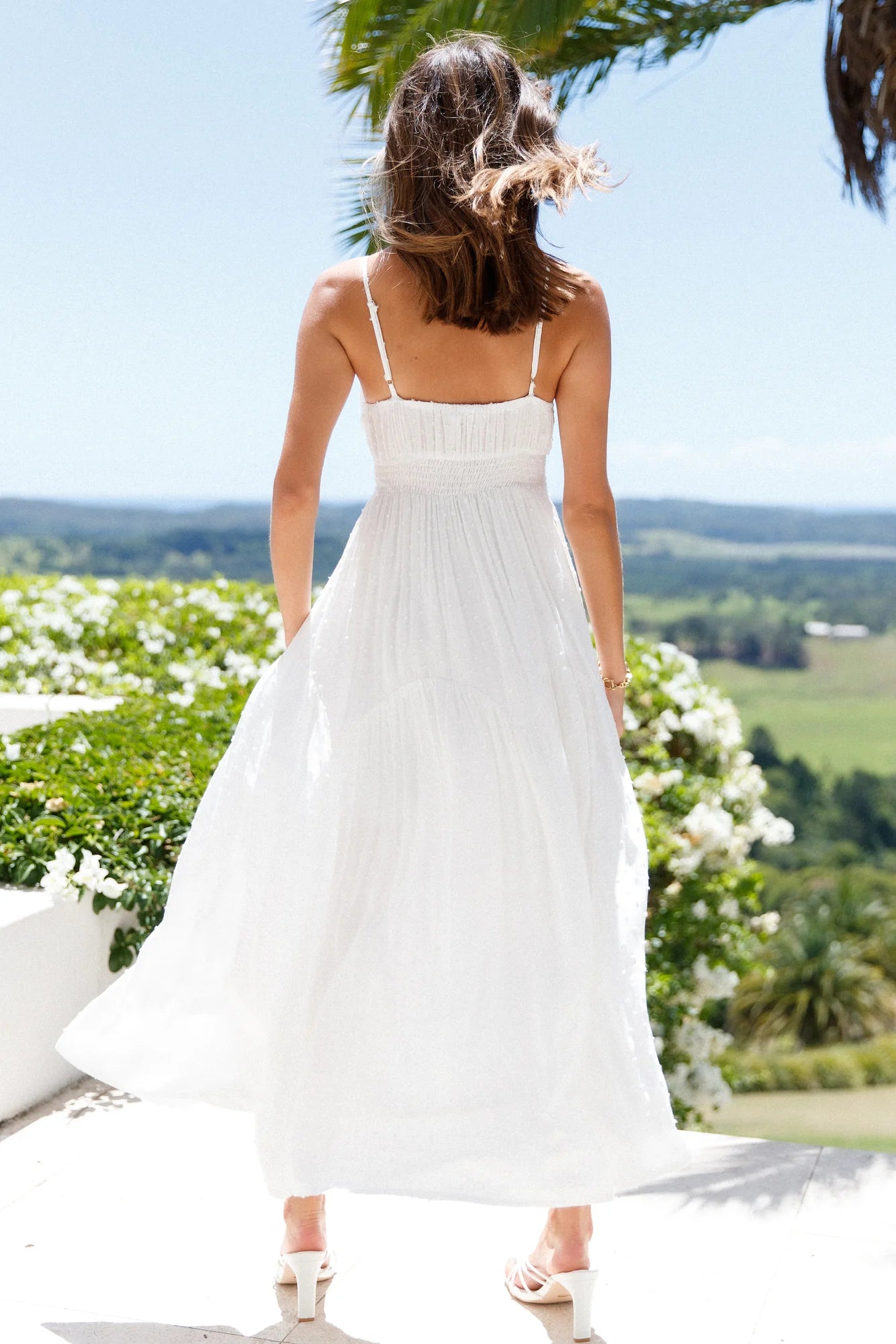 Chain Of Daisies Maxi Dress White
